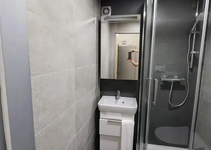 Appartement Two Bedroom With Parking *