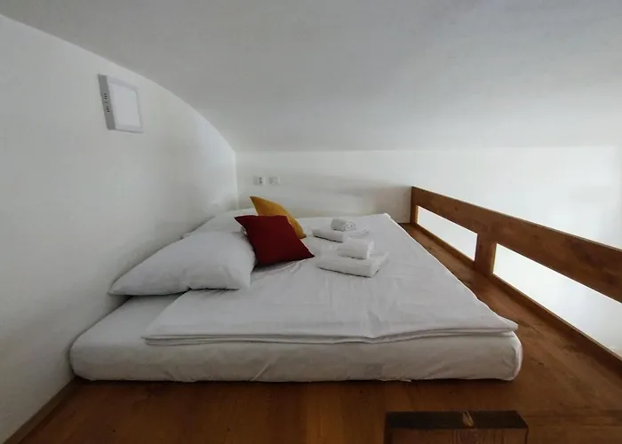 Διαμέρισμα Two Bedroom With Parking *