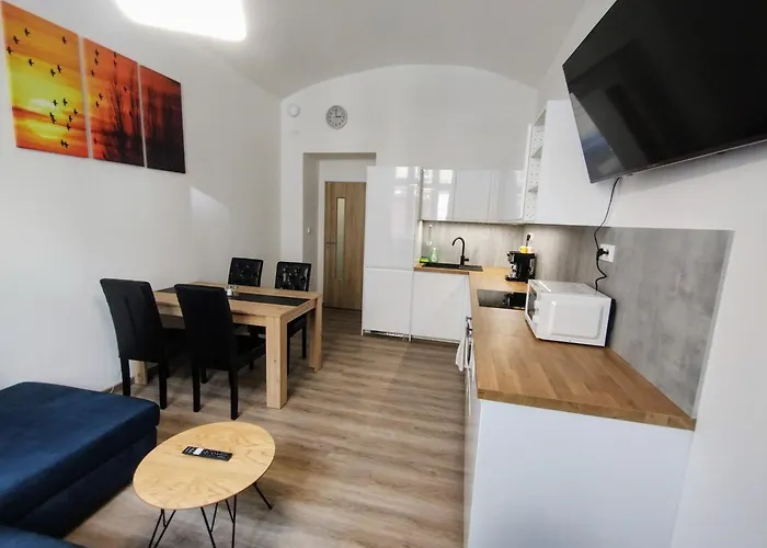 Two Bedroom With Parking Appartement *