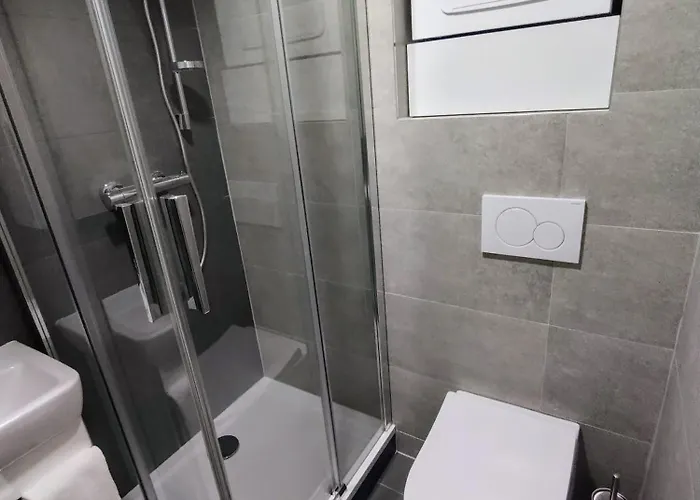 Two Bedroom With Parking Appartement Prague