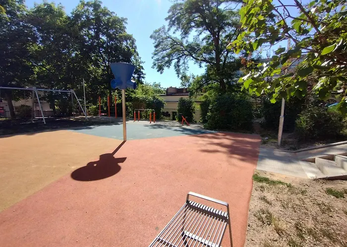 Appartement Two Bedroom With Parking *