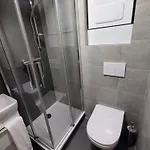 Two Bedroom With Parking Apartamento Praga