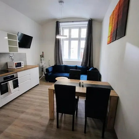 Apartamento Two Bedroom With Parking Praga